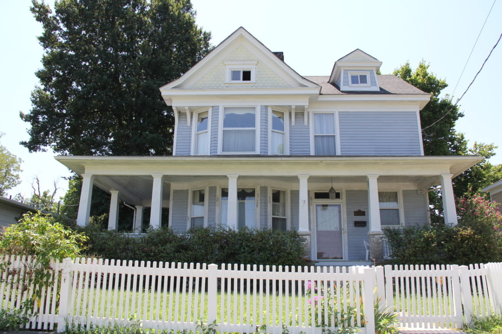 The McLaughlin House | Connie Yen&rsquo;s